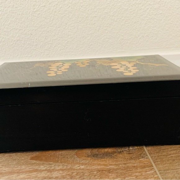 Jewelry box - Picture 2 of 11